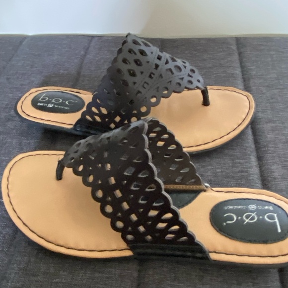 BOC Born Concept Butterfly Perforated Black Boho Casual Summer Flat Sandals-Sz-8 - Picture 2 of 16